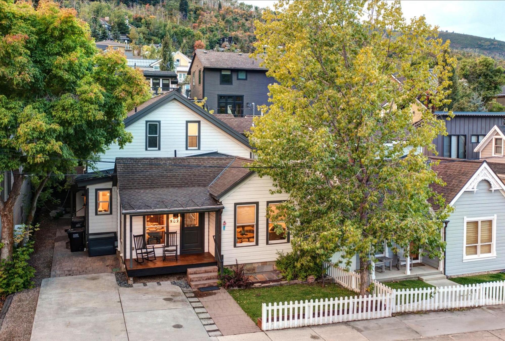 909 Park Ave Home Park Stadt Exterior foto