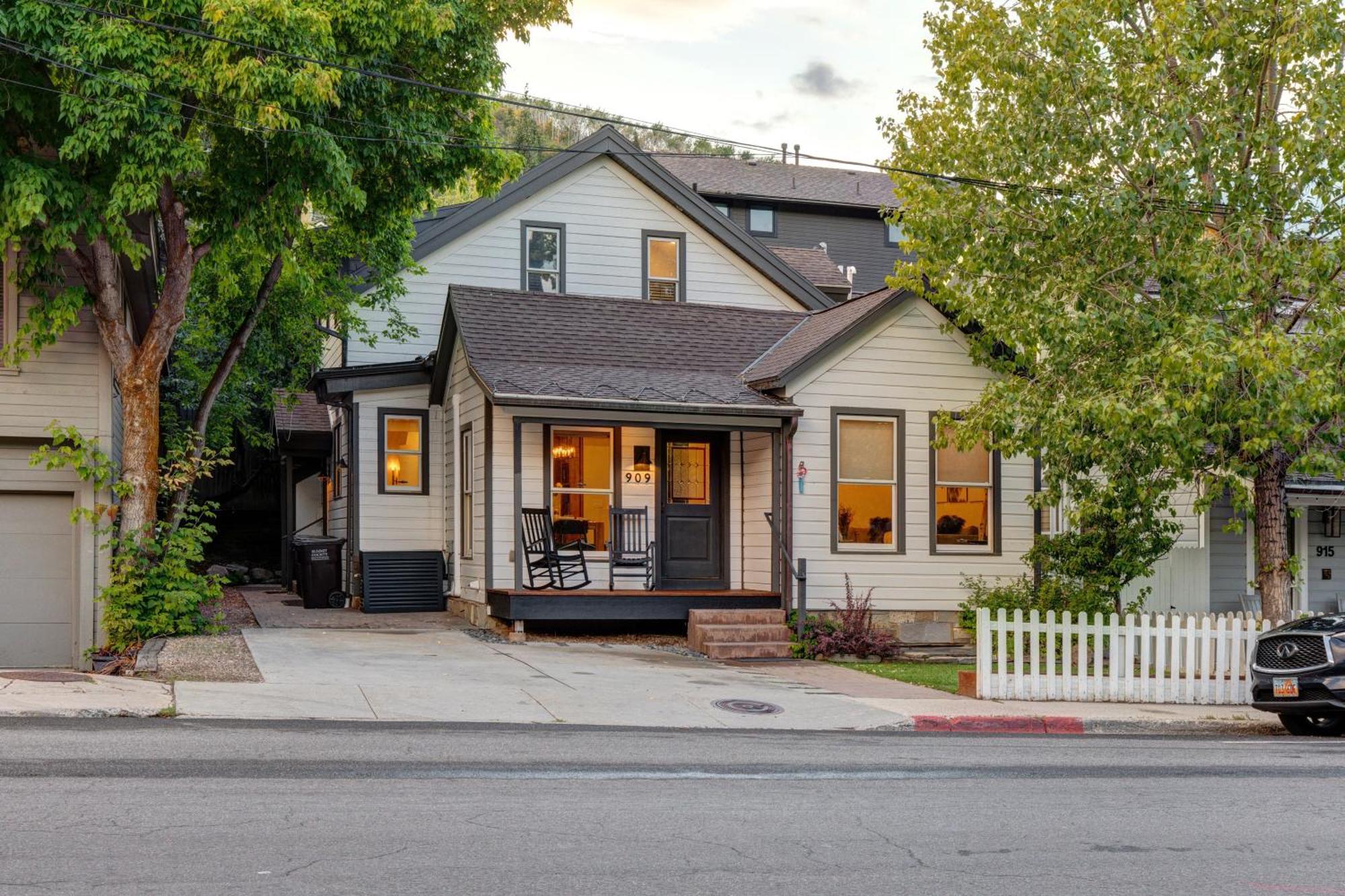 909 Park Ave Home Park Stadt Exterior foto